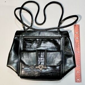 NICE BLACK HANDBAG IN VERY GOOD CONDITION